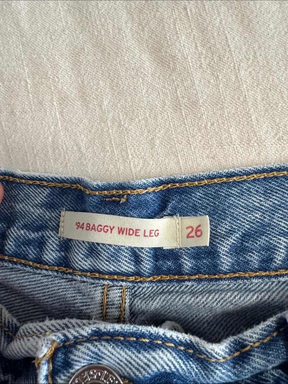 Levi's ‘94 Baggy Wide Leg Jeans - Picture 3 of 4